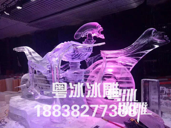 透明冰雕制作摩托冰雕艺术